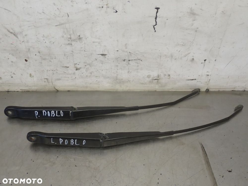 RAMIONA WYCIERACZEK PRZEDNIE FIAT DOBLO 1.2 - 1