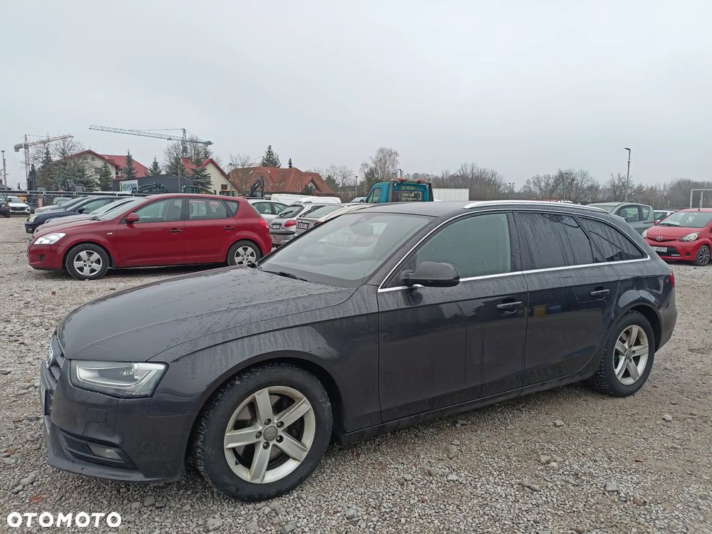 Audi A4 Avant 2.0 TDI DPF quattro S tronic Attraction - 1