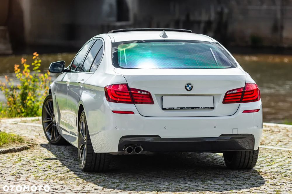 BMW Seria 5 525d - 13