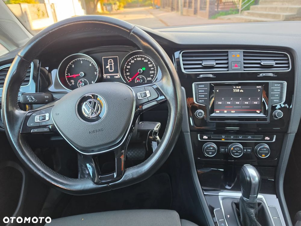 Volkswagen Golf 1.6 TDI Comfortline DSG - 27