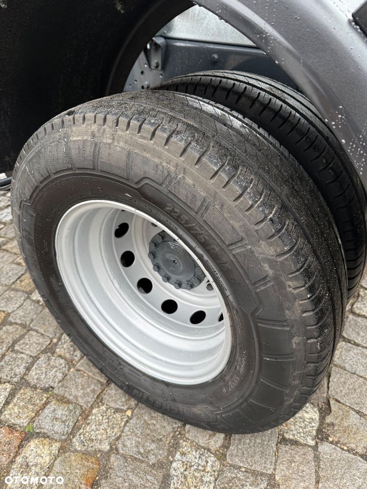 Iveco Daily 70C17 35C15 50C15 - 24