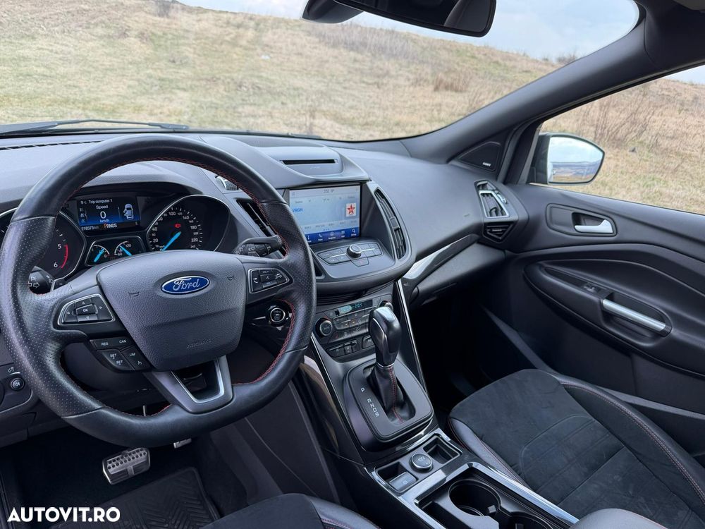 Ford Kuga 2.0 TDCi 4x4 Aut. ST-Line - 8