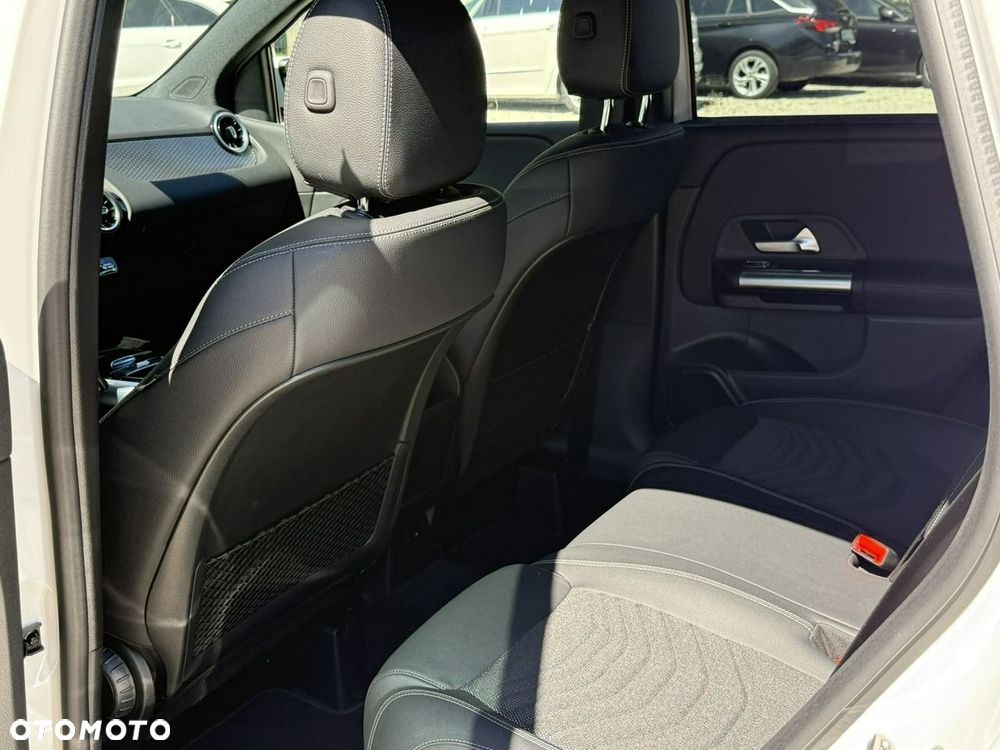 Mercedes-Benz Klasa B 220 d 8G-DCT Progressive Advanced - 13