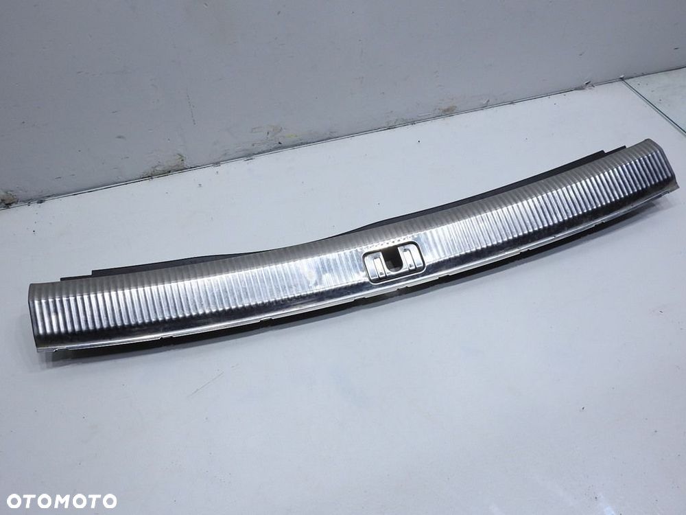 OSŁONA PASA TYŁ AUDI A6 C6 AVANT - 2