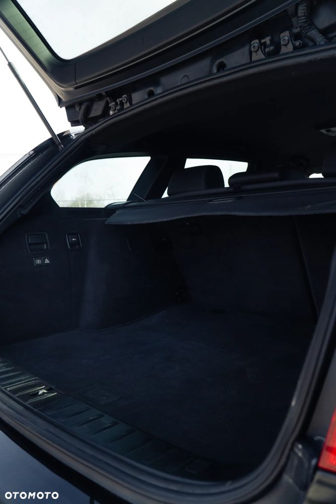BMW Seria 3 - 34
