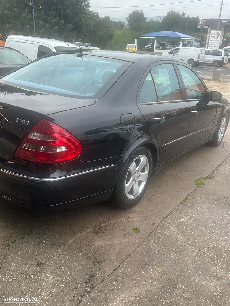 Mercedes-Benz E 270 - 1