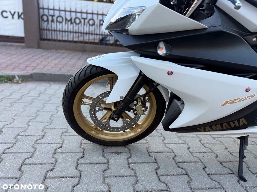 Yamaha YZF - 23