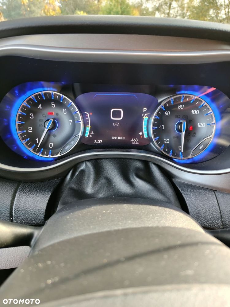 Chrysler Pacifica - 7