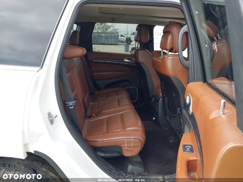 Jeep Grand Cherokee - 13