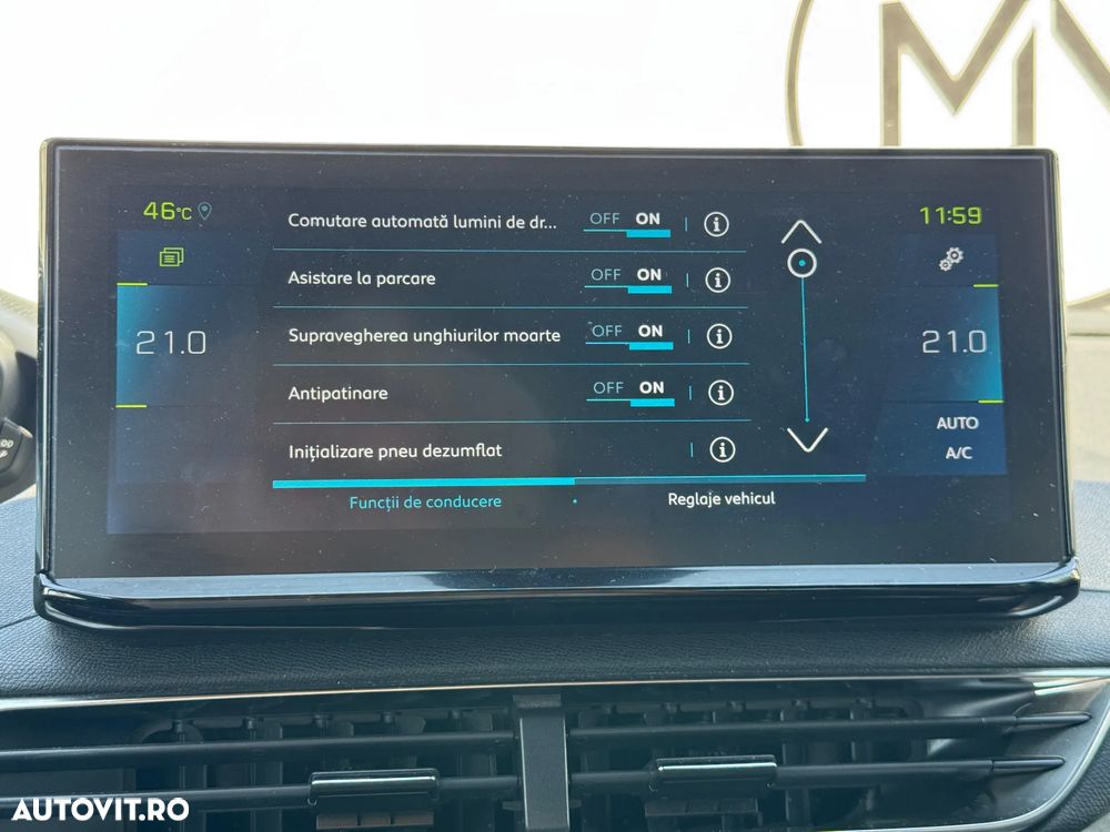 Peugeot 3008 PHEV EAT8 4X4 GT Pack - 33