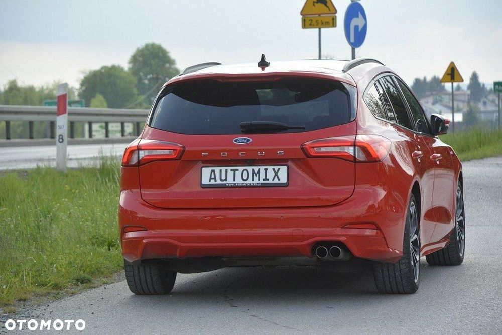 Ford Focus - 8