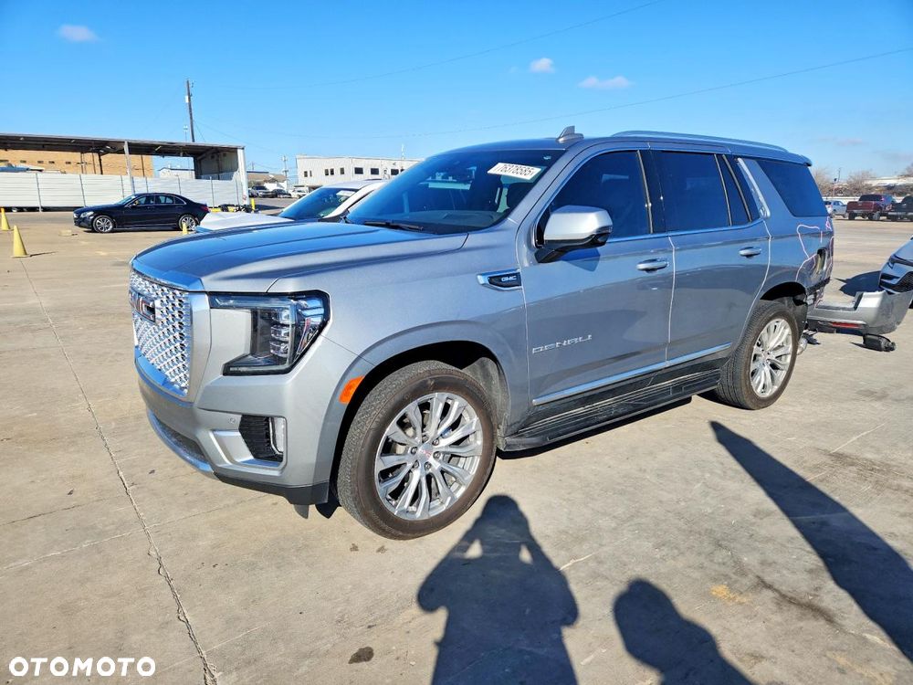 GMC Yukon - 2