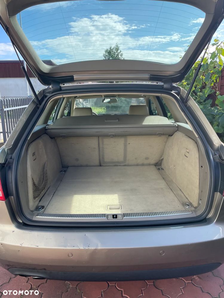 Audi A4 Avant - 16