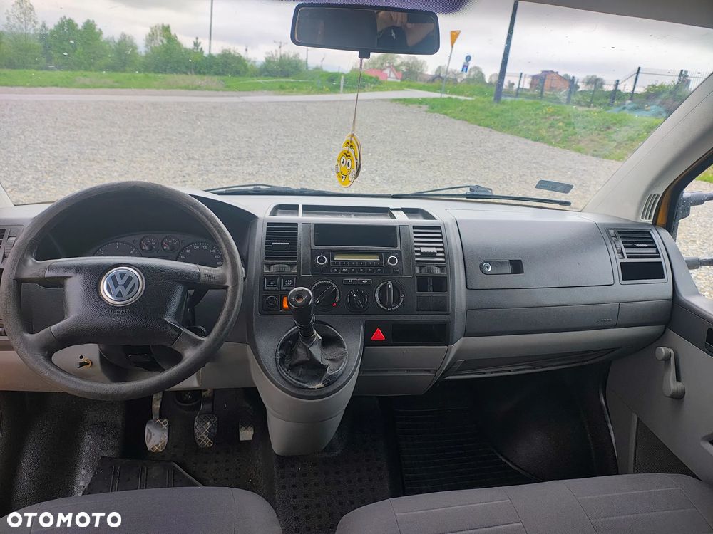 Volkswagen T5 - 10