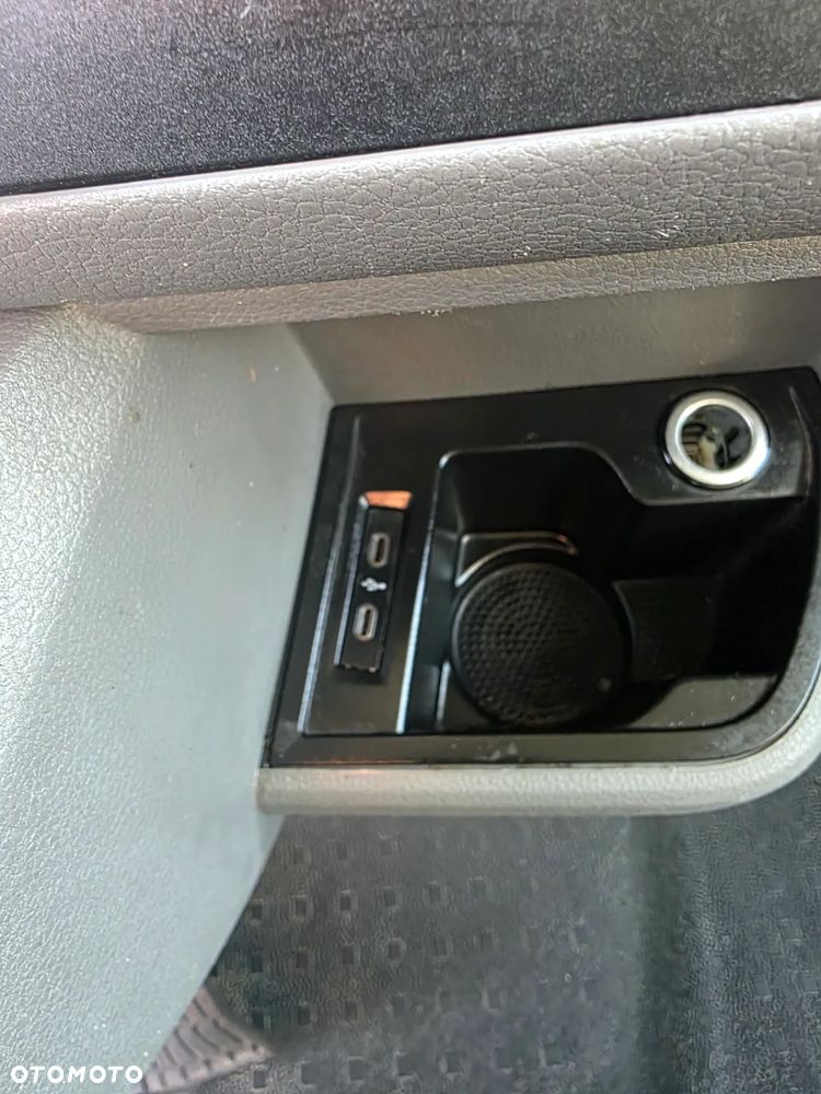 Volkswagen T6 - 19