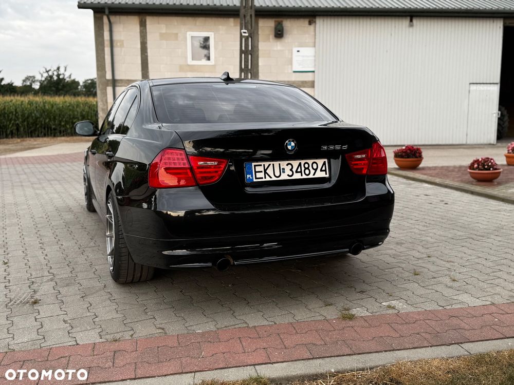 BMW Seria 3 335d DPF Edition Sport - 3