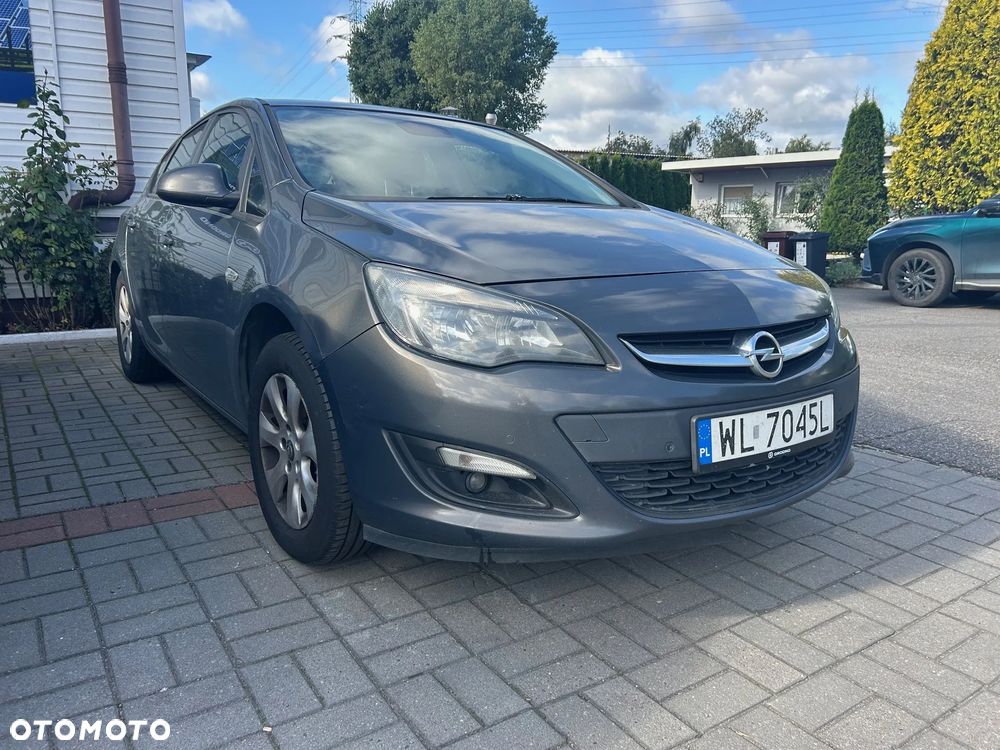 Opel Astra IV 1.6 CDTI Enjoy - 1