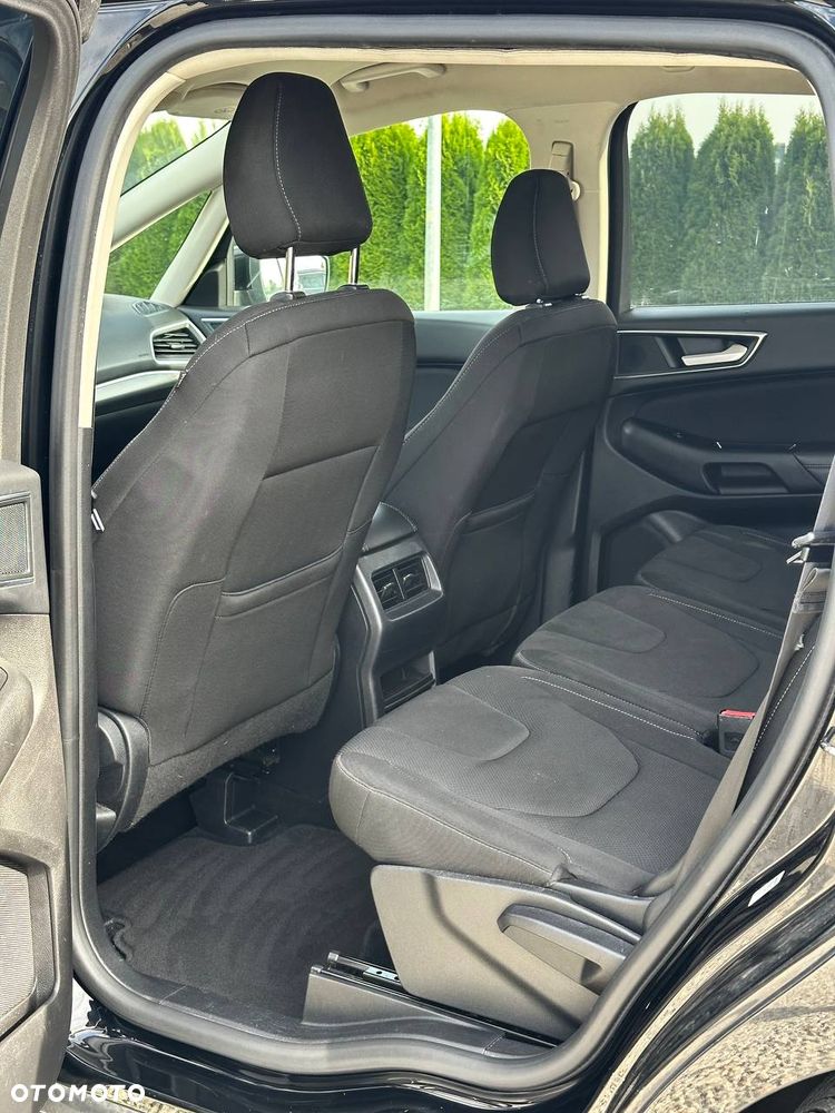 Ford S-Max - 13