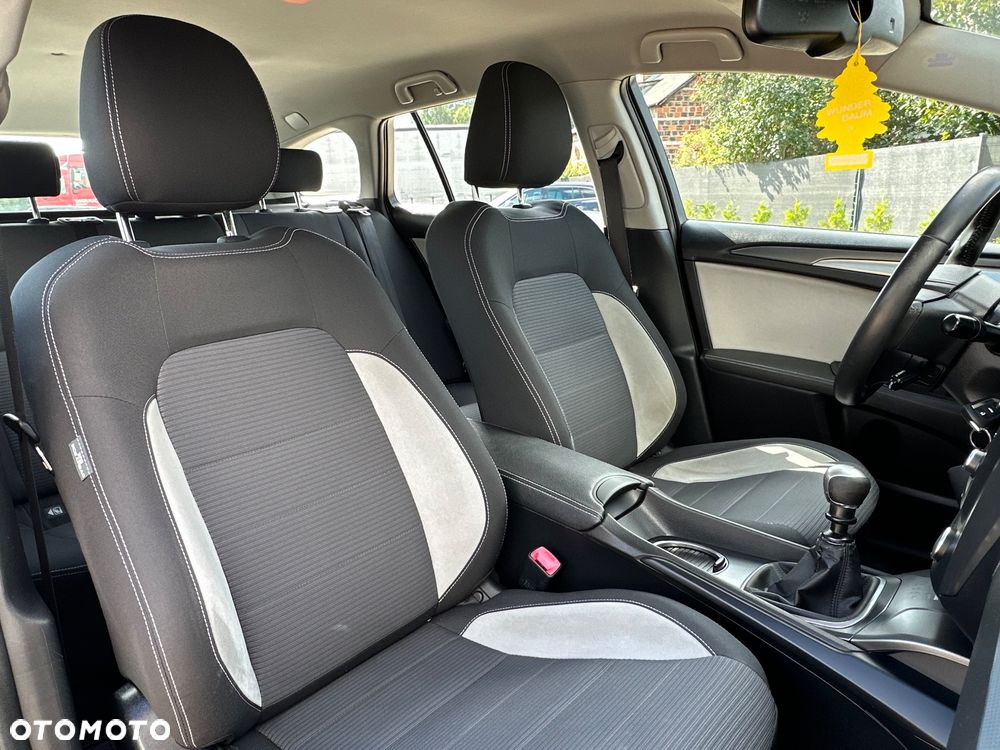 Toyota Avensis Touring Sports 1.6 D-4D Business Edition - 30