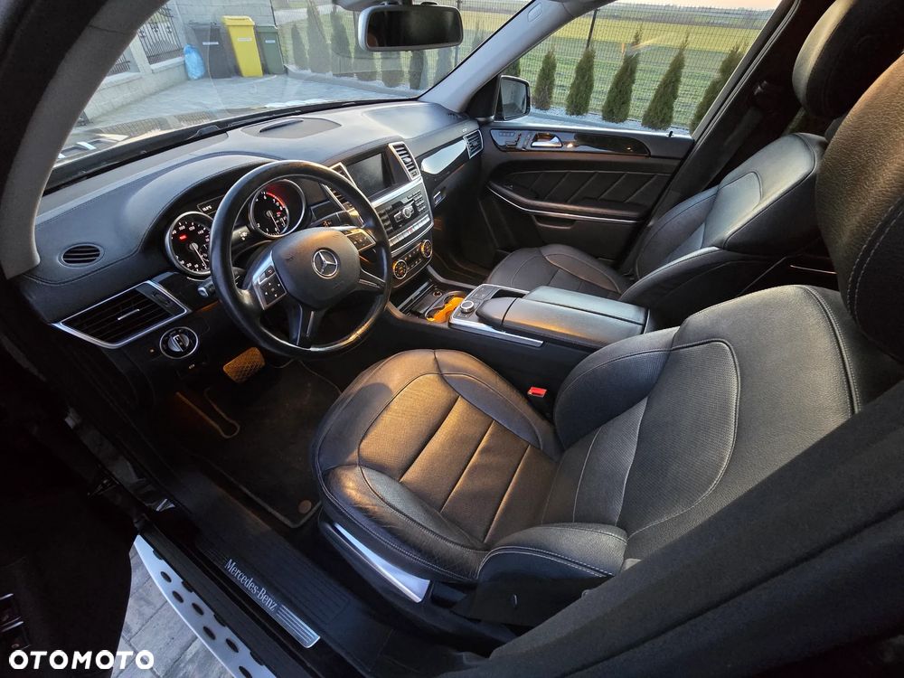 Mercedes-Benz GL 500 4Matic (BlueEFFICIENCY) 7G-TRONIC - 10