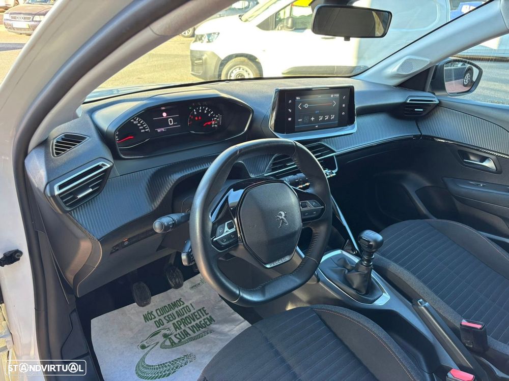Peugeot 208 1.2 PureTech Active Pack - 17
