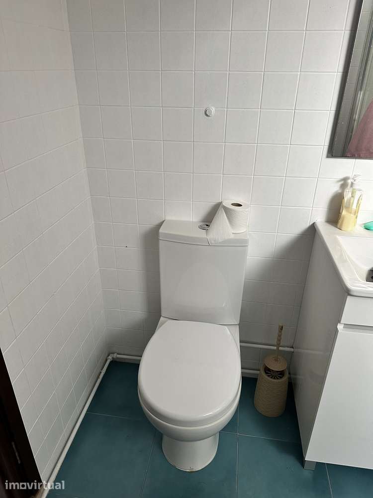 Quarto p/ rapaz estudante, em moradia T3 - prox. Glicínias - Grande imagem: 5/5