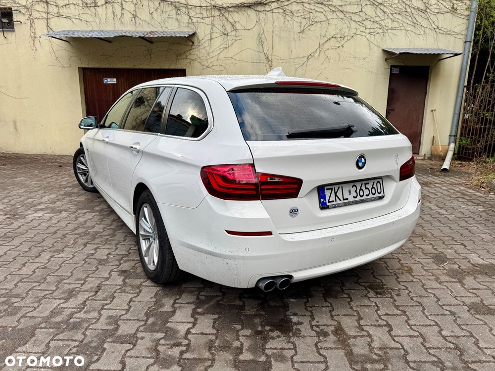 BMW Seria 5 520d xDrive Luxury Line - 4