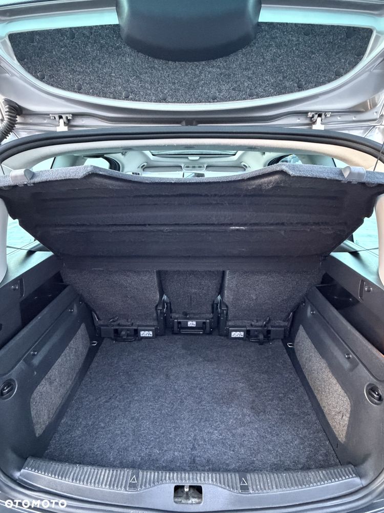 Skoda Roomster - 12