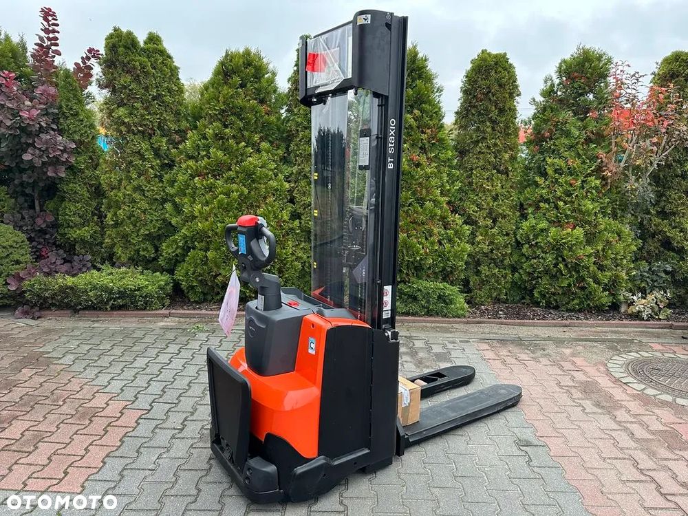 Toyota SWE140 - 1