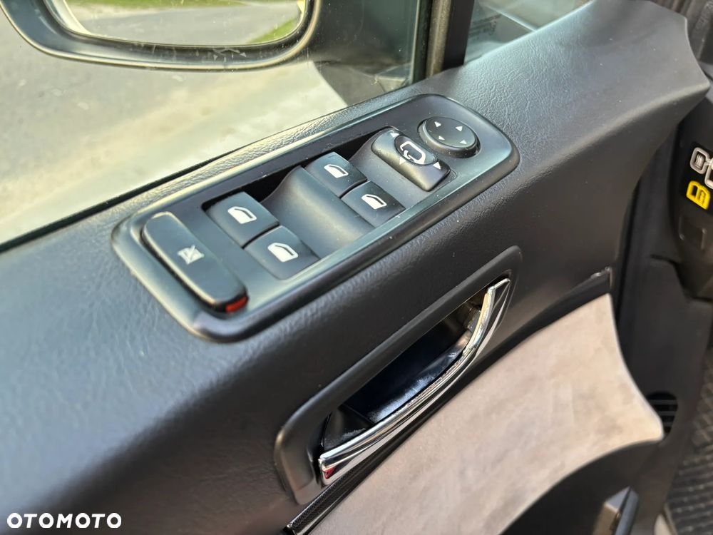 Peugeot 807 HDi 170 Bi-Turbo Automatik Platinum Pullmann - 29