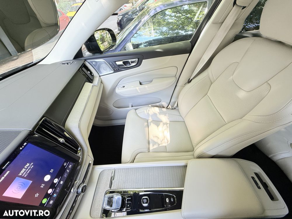 VOLVO XC60 2023 — imagine 21