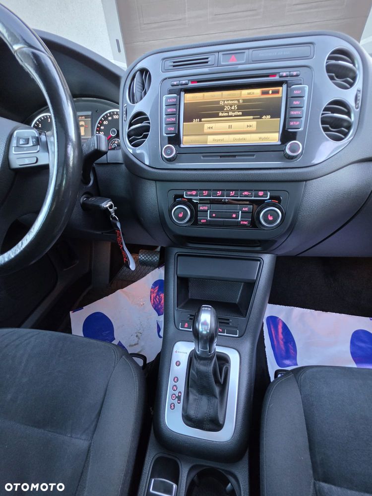 Volkswagen Tiguan 2.0 TDI DPF 4Motion BlueMotion Technology DSG Lounge Sport & Style - 15