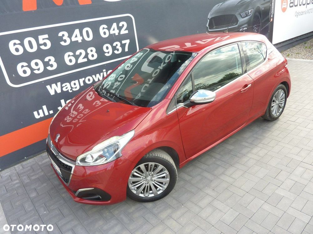 Peugeot 208 - 11