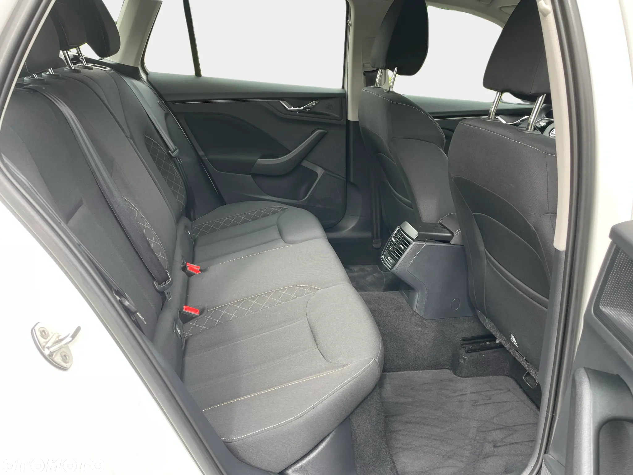 Skoda Kamiq 1.0 TSI Ambition - 12
