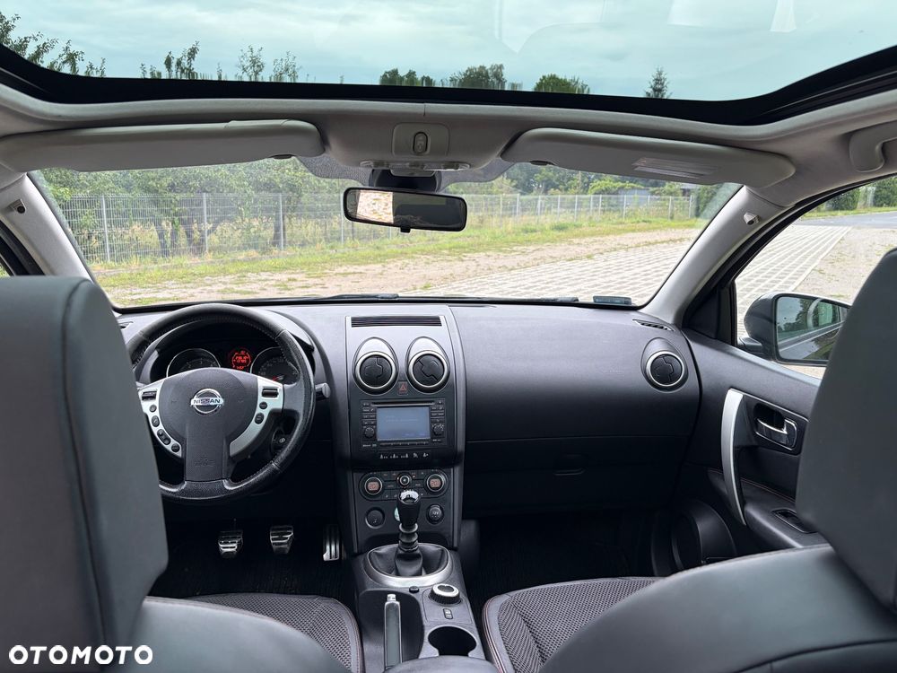 Nissan Qashqai 2.0 dCi 4x4 Tekna Premium - 17