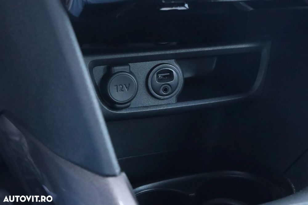 Peugeot 2008 1.2 L PureTech ETG Allure Aut. - 23