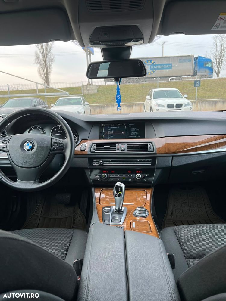 BMW Seria 5 525d Aut. - 6