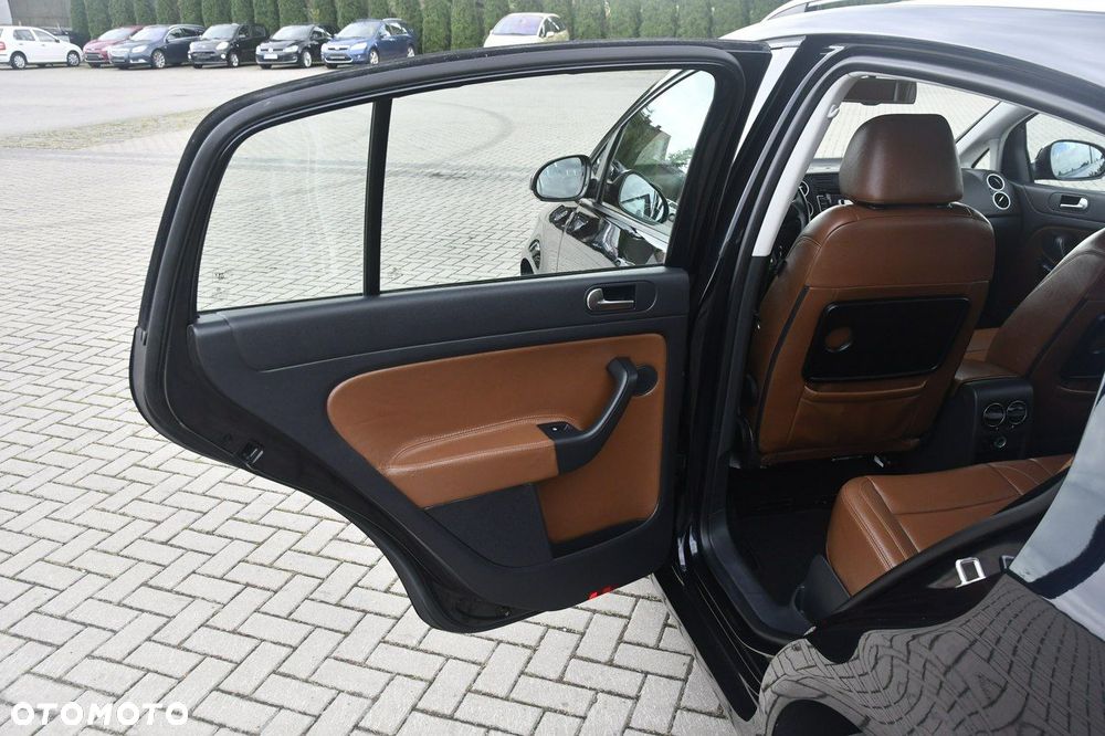Volkswagen Golf Plus - 19