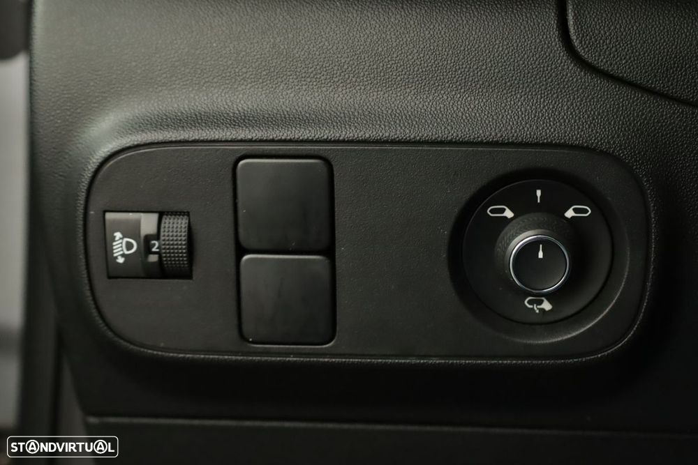 Citroën C3 1.2 PureTech C-Series - 18