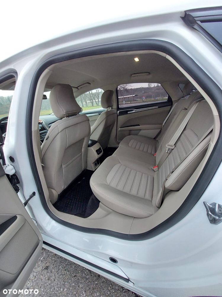 Ford Mondeo - 18