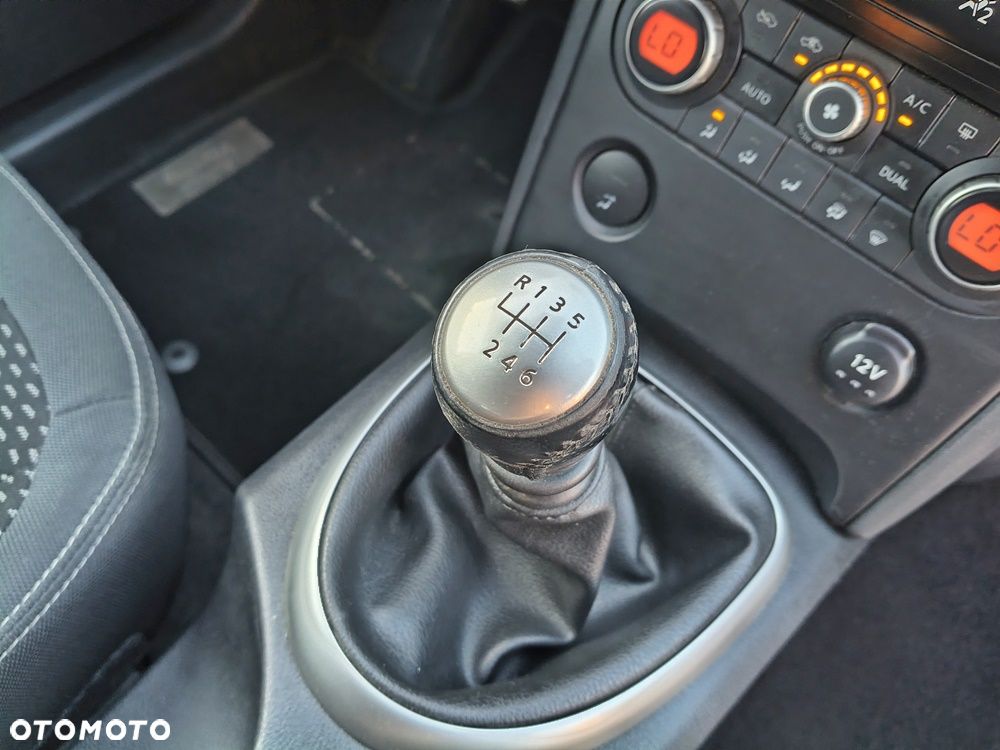 Nissan Qashqai 1.5 dCi DPF acenta - 19