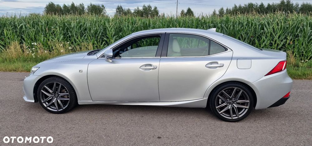 Lexus IS 250 F Sport - 10
