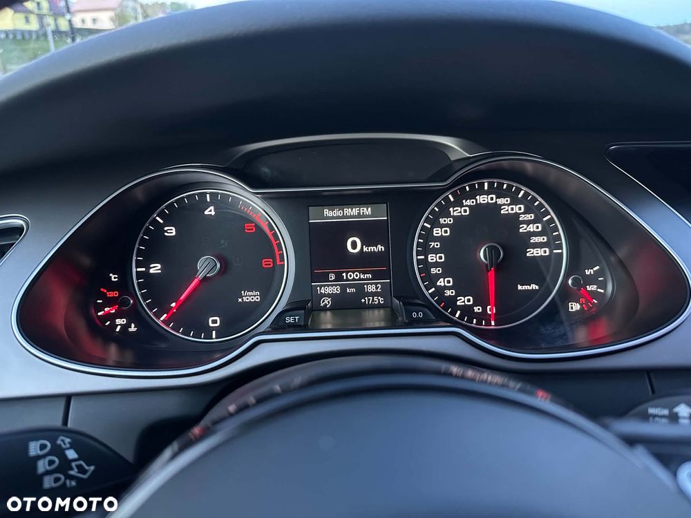 Audi A4 Avant 2.0 TDI DPF quattro Attraction - 32