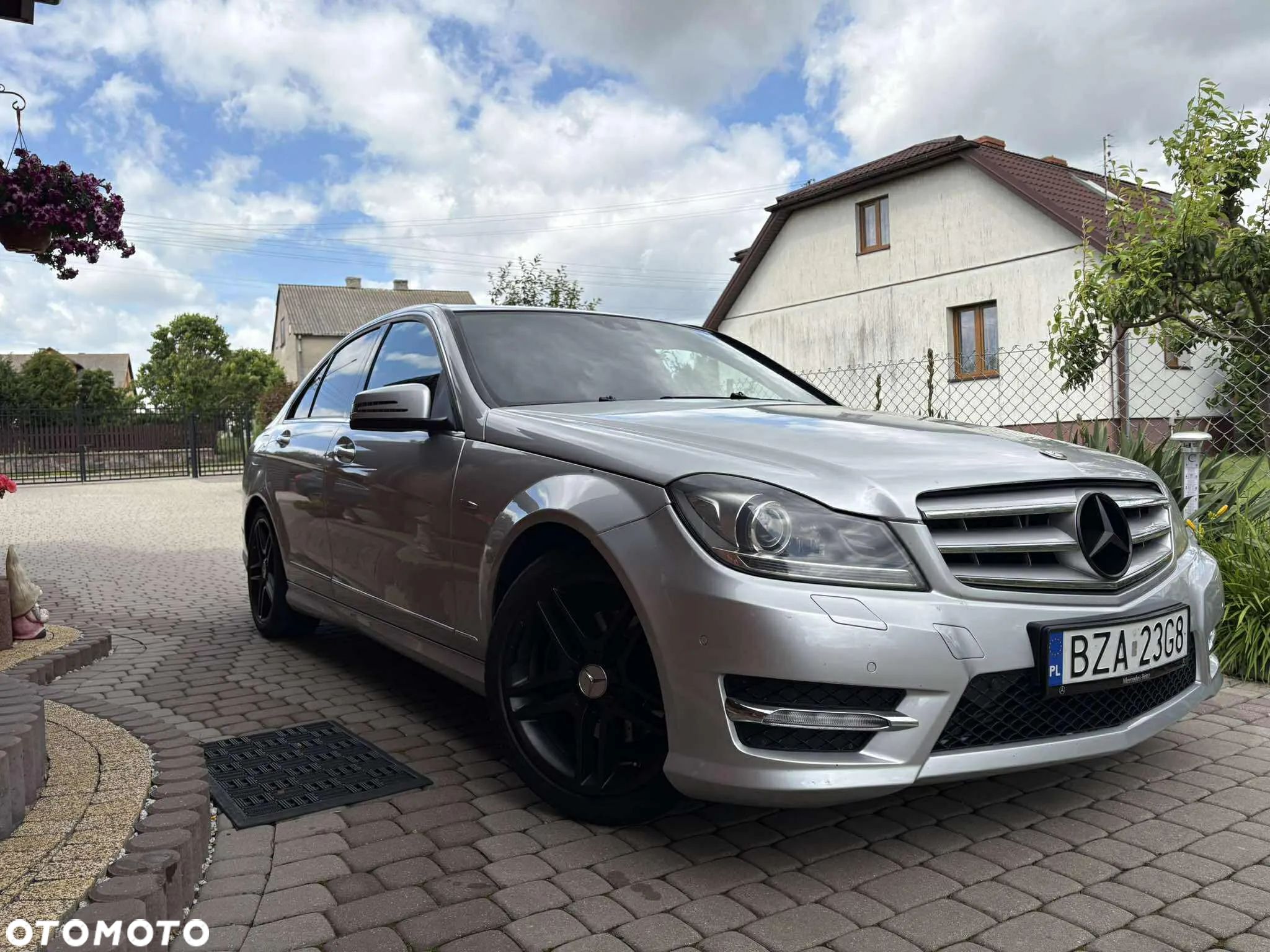 Mercedes-Benz Klasa C 200 T (BlueEFFICIENCY) 7G-TRONIC Avantgarde - 1
