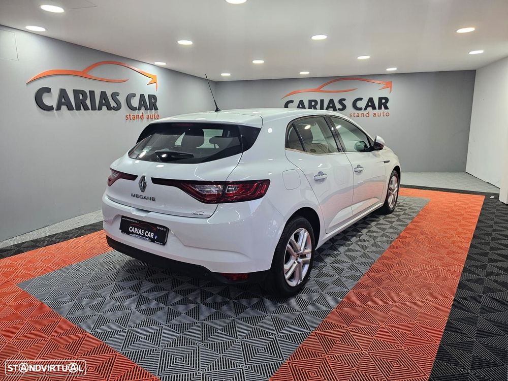 Renault Mégane - 6