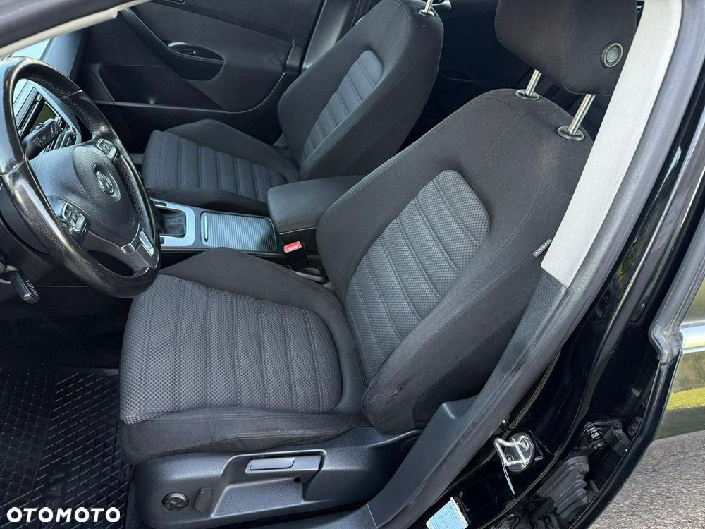Volkswagen Passat - 13