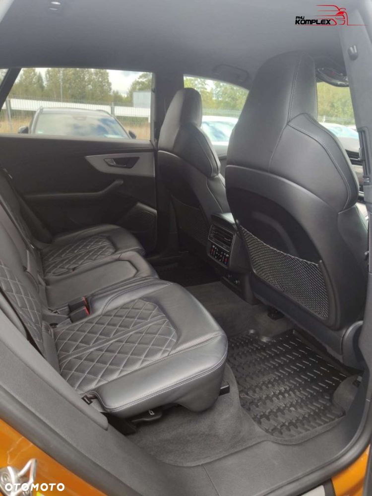 Audi Q8 - 12