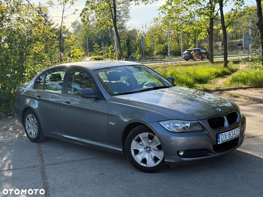 BMW Seria 3 318i - 13