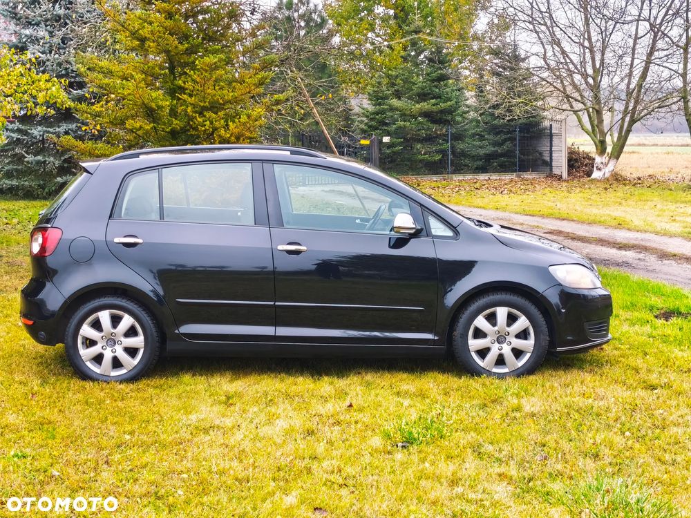 Volkswagen Golf Plus - 25