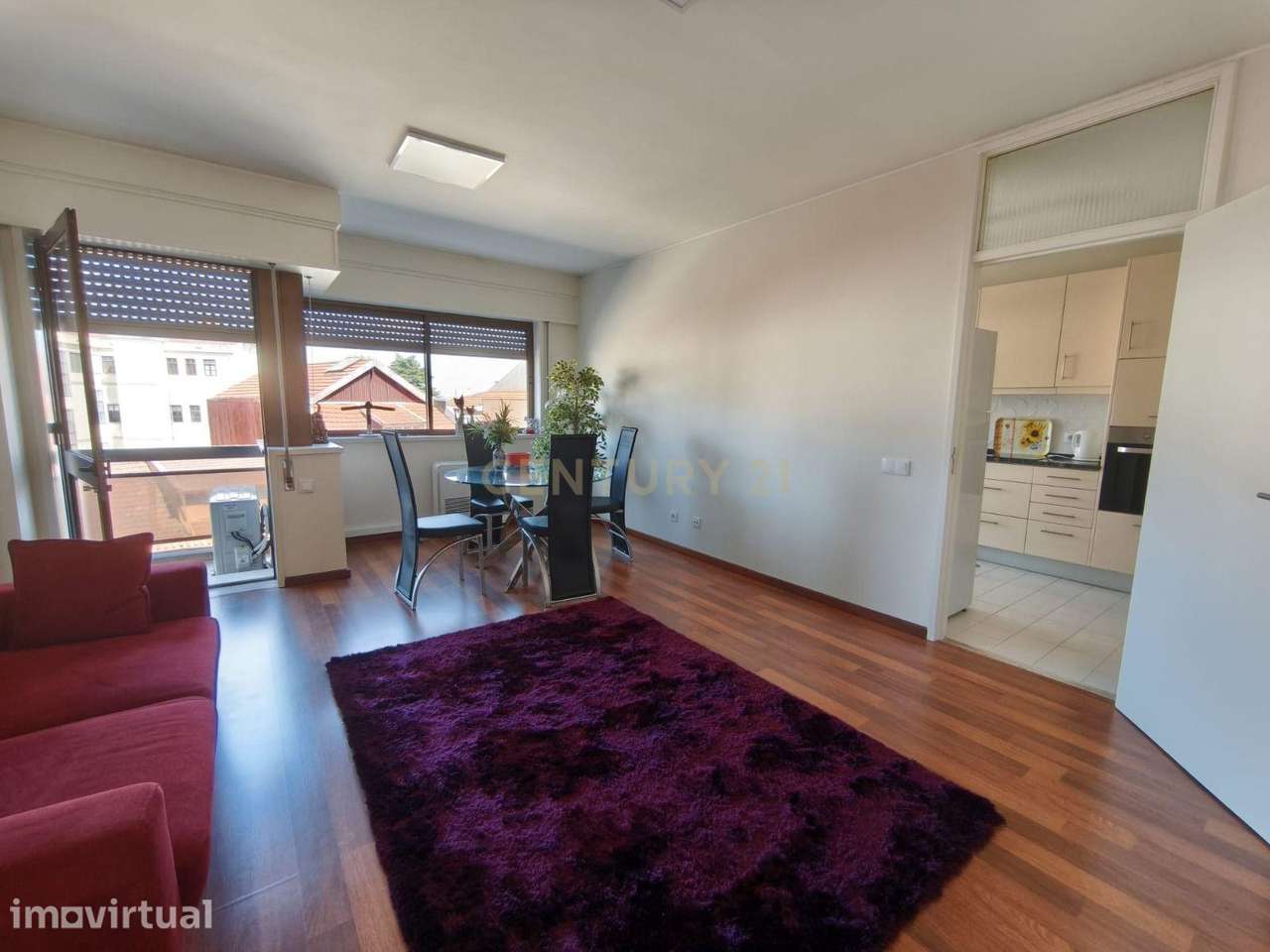 Apartamento T2 com 110m2 Renovado, Lug. Garagem ao Marquês - Grande imagem: 2/22